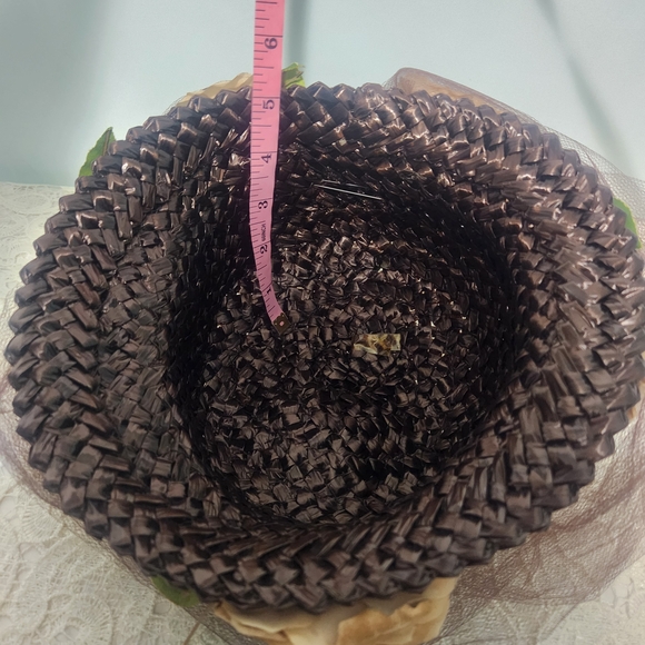 Vintage 1950s/1960s Brown Woven Straw Brimmed Floral Net Hat Church Garden Party main image 6